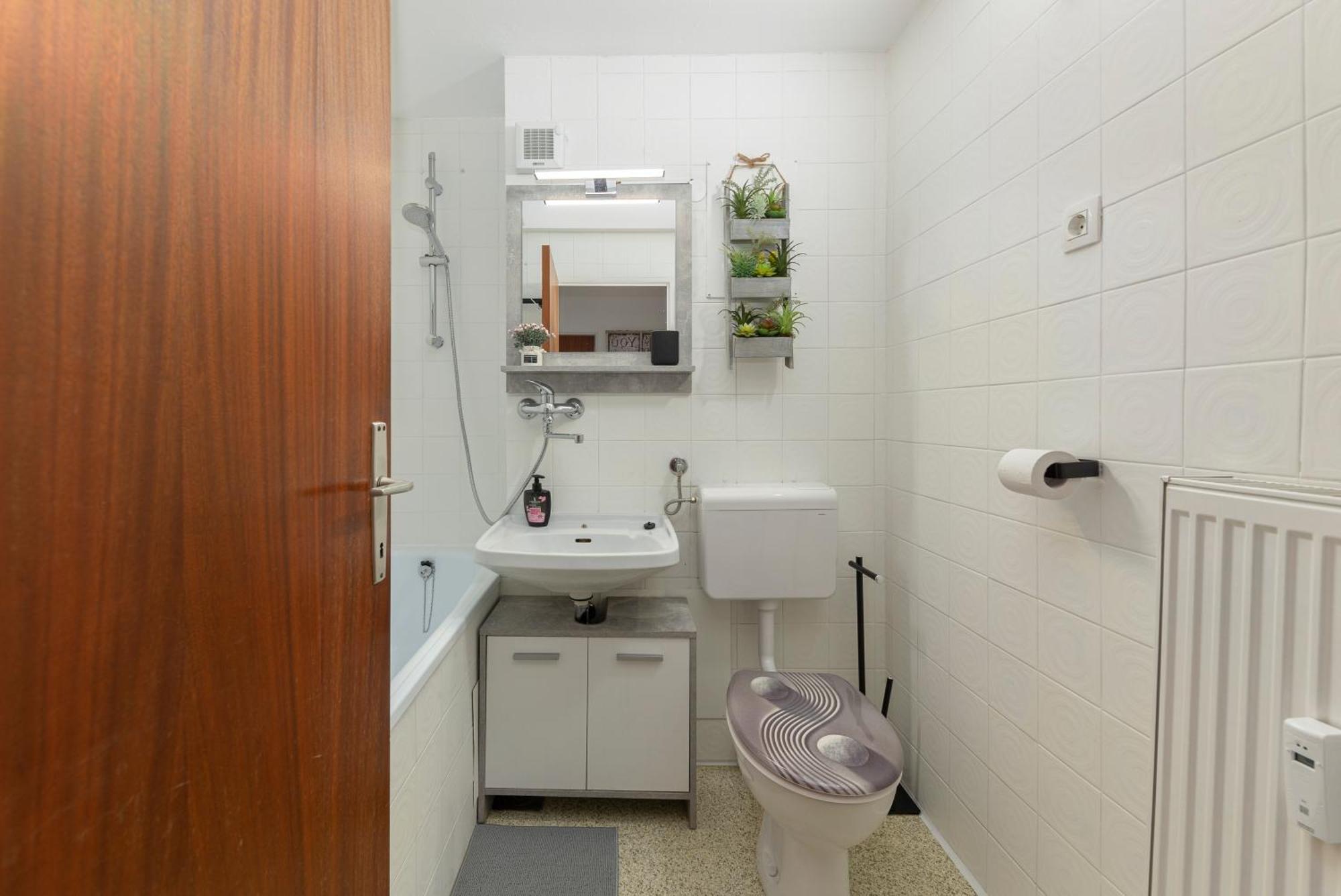 Cosy And Bright Apartment Любляна Екстер'єр фото